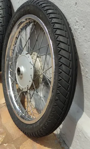 Roda dianteira da Ybr 125 ano 2005