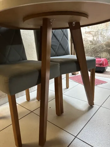 Vende-se MESA