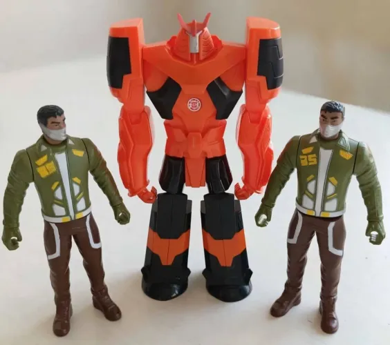 Extreme Soldier Dog,mais um boneco Transformers 