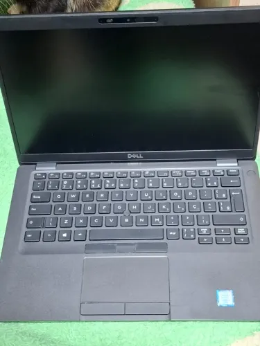 Notebook Dell Latitude 5400 Intel Core-i7 vPro 8 Geração, 16GB RAM