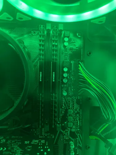 Memória RAM Corsair - 2x8 (16gb) - 2666mHz DDR4