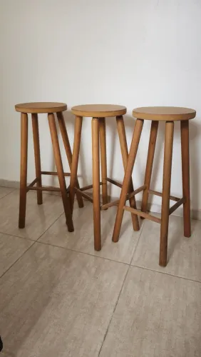 Kit 3 banquetas altas de madeira
