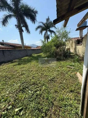 Terreno à Venda em Caraguatatuba  Massaguaçu ?? Oportunidade para morar, construir ou inve