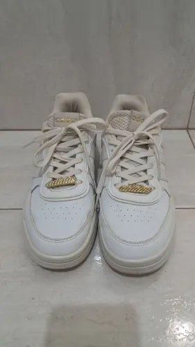 Tenis adidas