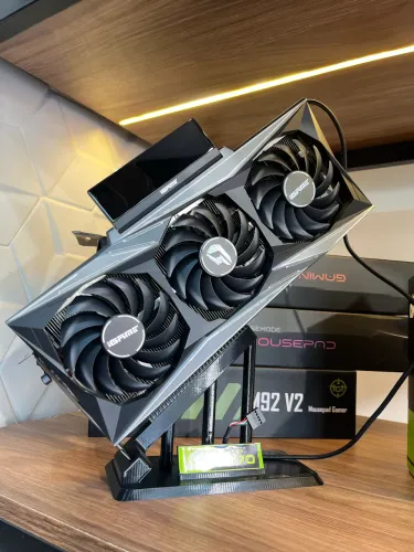 RTX 3080 IGAME VULKAN LCD PERSONALIZÁVEL