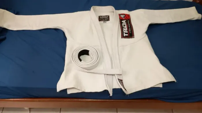 Kimono Truda Branco + Faixa Branca | Jiu-Jitsu | Usado | Tamanho A1