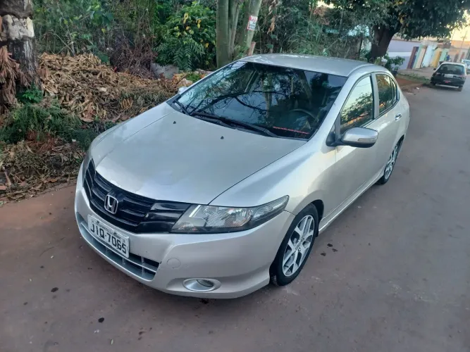 Honda City Sedan EXL 1.5 Flex 16V 4P Aut. 2010