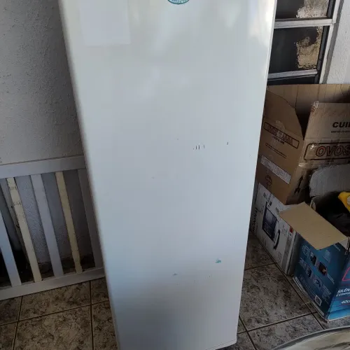 Freezer vertical Consul 142 litros