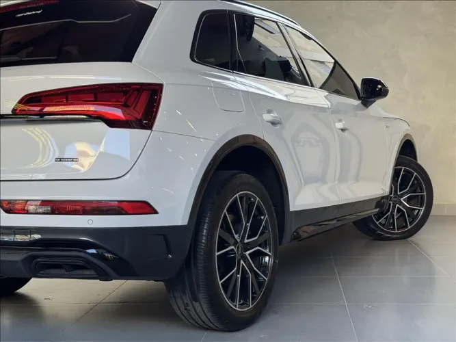 Audi Q5 S-line 2.0 TFSI Quattro S-tronic 2024