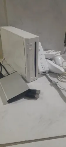 NINTENDO WII 300GB HD EXTERNO ( 80 JOGOS) CONTROLES ORIGINAIS