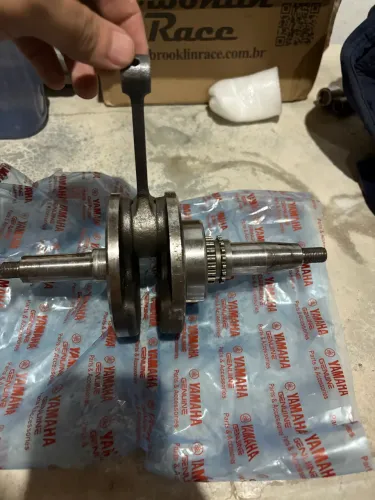 Virabrequim da r15 c biela nova/ sem uso