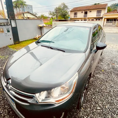 Citroen C4 Lounge Exclusive 1.6 Turbo 4P Aut. 2014