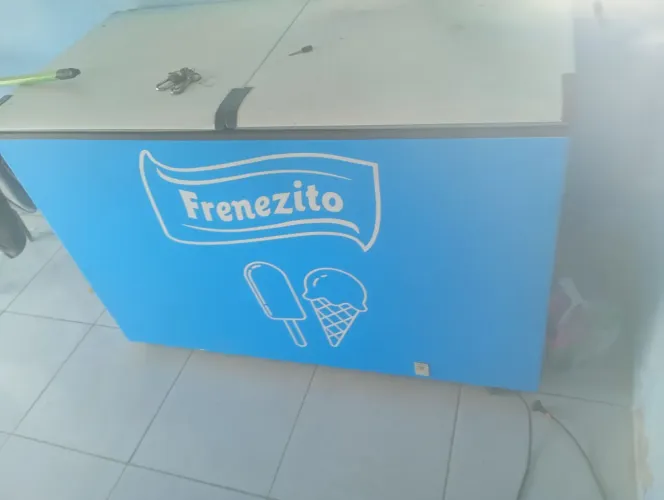 Freezer novo pra vender lijeiro