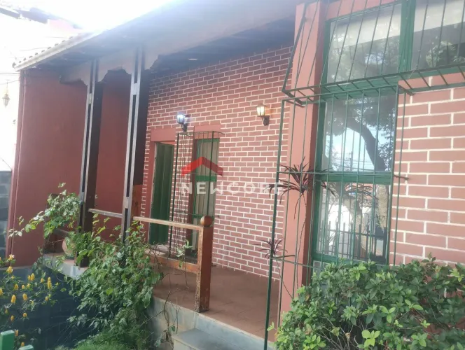 Casa em Rua Santos - Jardim América - Belo Horizonte/MG