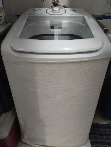 Vendo máquina de lavar roupas Eletrolux 8,5kg Super Conservada