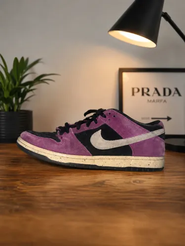 Nike sb dunk low pro red plum
