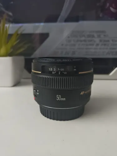 Canon EF 50mn F1.4 usm