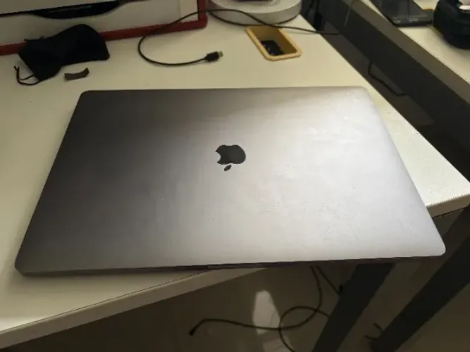 MacBook Pro 16 2019 - Core i7 / 16GB RAM / 512GB SSD