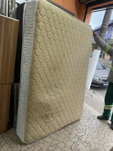 Cama de casal + colchão