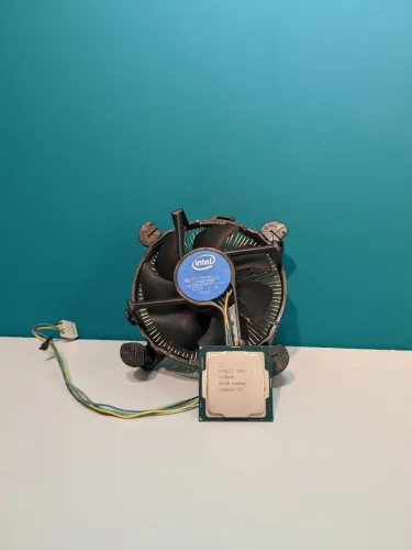 Processador - Kit Intel Core i3-9100F + Cooler Original Intel Funcionando