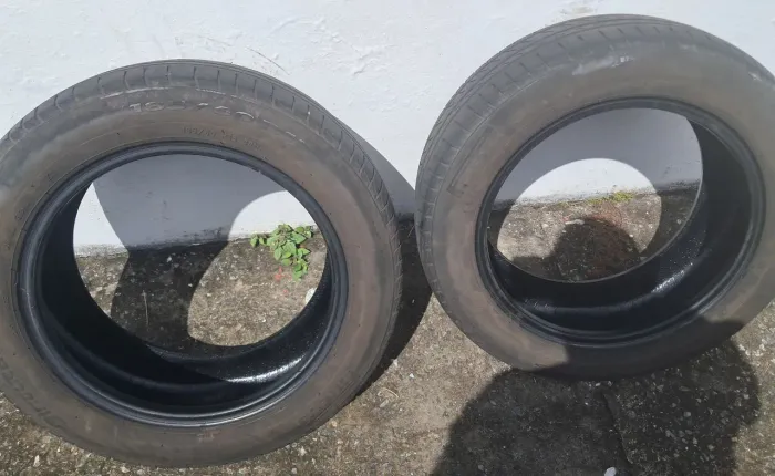 KIT COM DOIS PNEUS PIRELLI ARO 15 185/60 88h