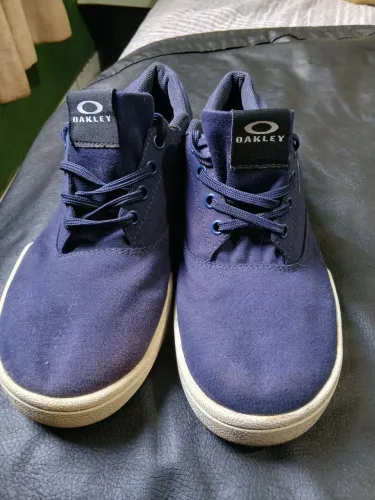 TÊNIS OAKLEY EM ÓTIMO ESTADO ORIGINAL NUM 41 