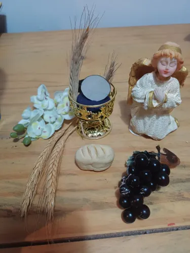 Decoração para topo de bolo de primeira comunhão