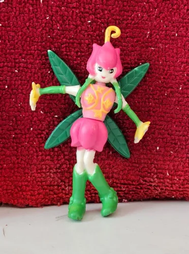 Boneco do digimon adventure - Lillymon