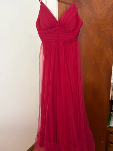 Vestido longo em tule com fenda marsala MAJESTÉ, tam M