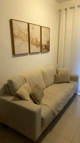 Sofá Moderno em Excelente Estado - Muito Conservado | Pronto para Uso