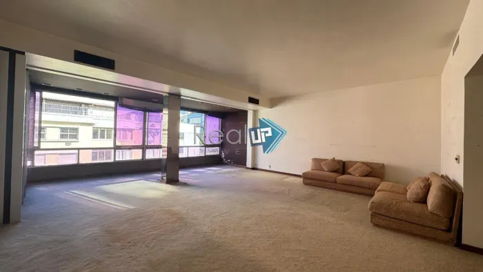 Apartamento de 2 quartos em Copacabana