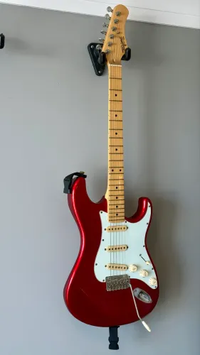 Guitarra Strato Tagima T635 (com upgrades)