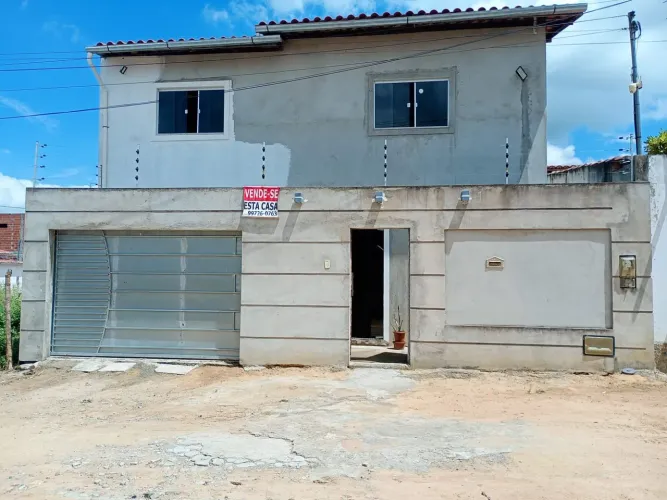 Casa a venda em junco-jacobina