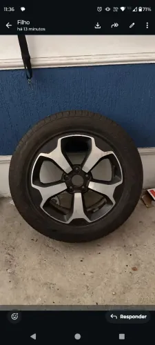 Roda aro 17 do renegade com pneu