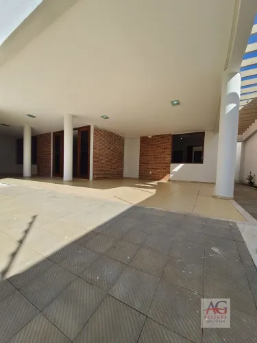 Casa Térrea Ampla e Arejada Para Locação - Crato/CE