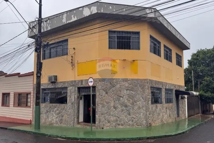 Locação Casa Comercial 180mts com 6 salas nos Campos Elíseos em Ribeirão Preto/SP