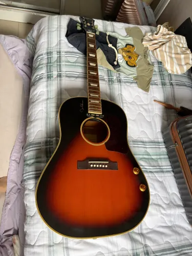 ? Epiphone John Lennon EJ-160E/VC Limited Edition