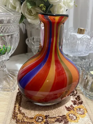 Vaso em Murano italiano novo