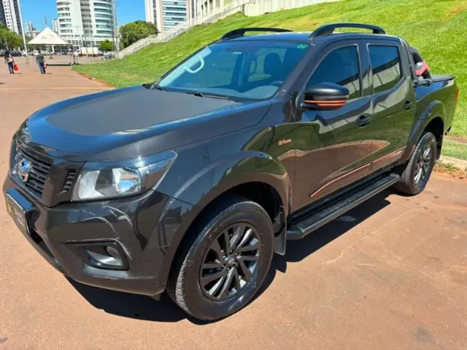Nissan Frontier X-gear CD 4X4 2.3 Bi-TB Die.aut 2022