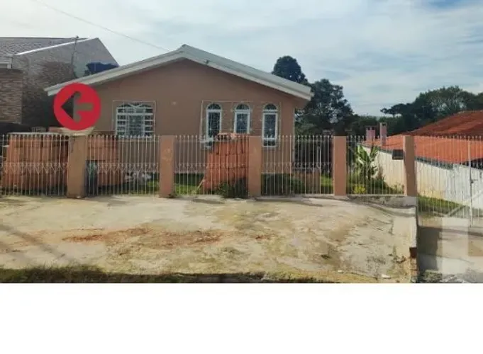 Casa a venda em Uvaranas próximo ao terminal, 3 quartos,  70 metros construída.