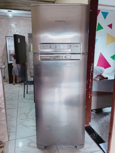 Geladeira Frost Free Eletrolux 430L