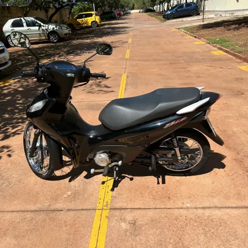 Biz 125 ES
