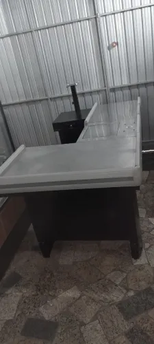 Balcão Caixa Check out 1,80m com gaveta porta cédula e recorte para balança embutida