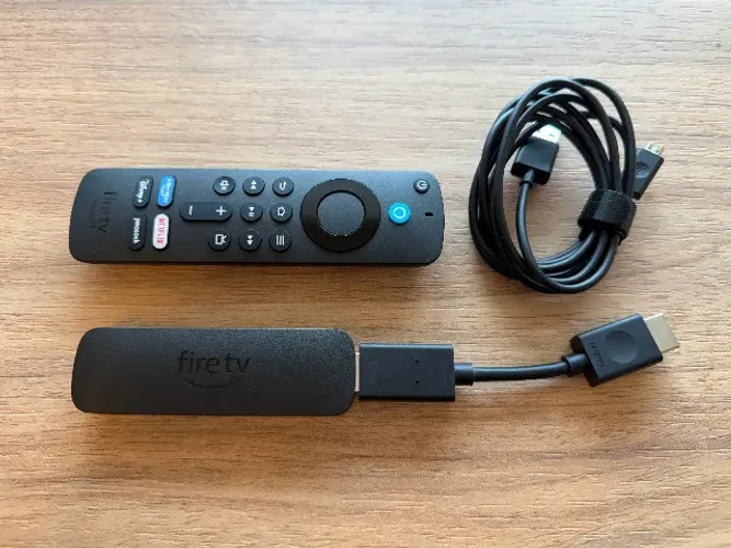 Amazon Fire Stick TV 4K - 2 Geração (como novo!)