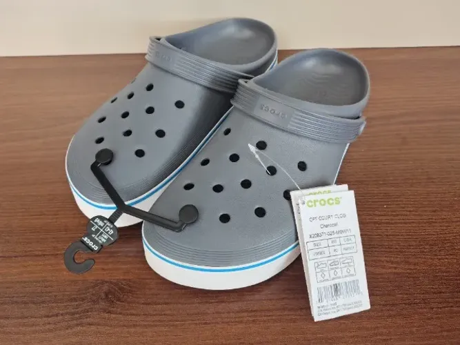 Sandália Crocs Off Court Clog Charcoal