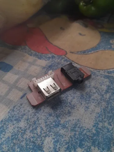 Placa USB e Auxiliar de Reposição - Mod. 173-00126030-01001
