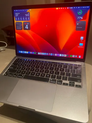 MacBook Pro M1 na Caixa - 2020 8GB RAM 256GB 13 Polegadas 