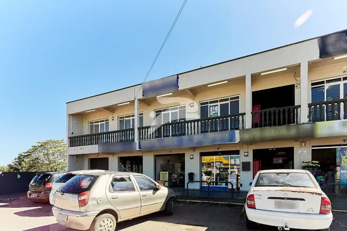 Conj. Comercial Roca Grande 30m²