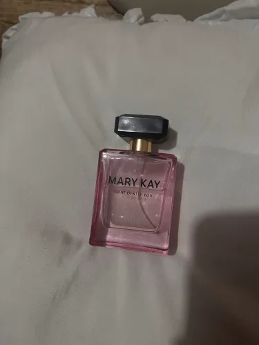 Vendo perfume Mary kay