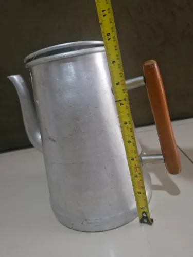 Bule antigo com tampa - 25cm